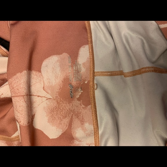 Aerie Floral Leggings Size XL - Picture 3 of 4